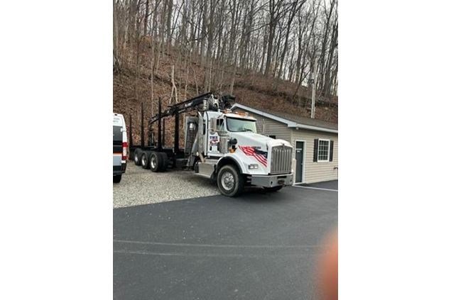 2013 Kenworth T-800 Log Truck